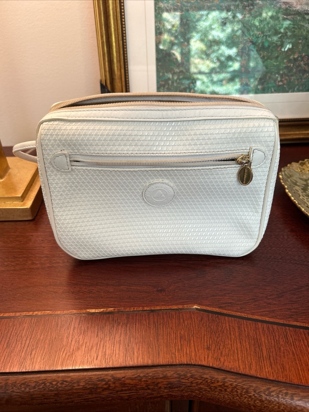 Vintage Liz Claiborne White Signature Textured Logo Purse Crossbody Shoulder Bag